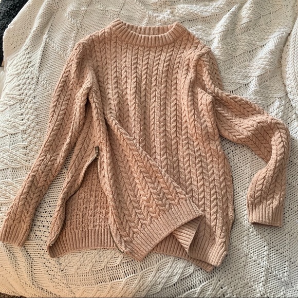 Zara Sweaters - Zara Knit Sweater